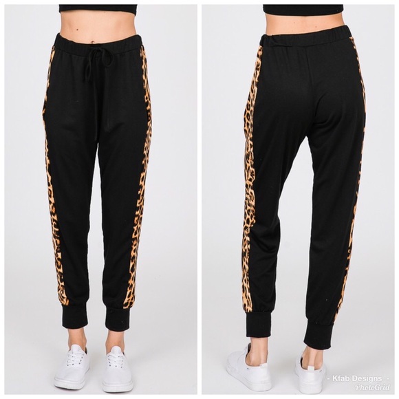 🥰LAST 1! High Waisted Animal Print Joggers! - Picture 8 of 8
